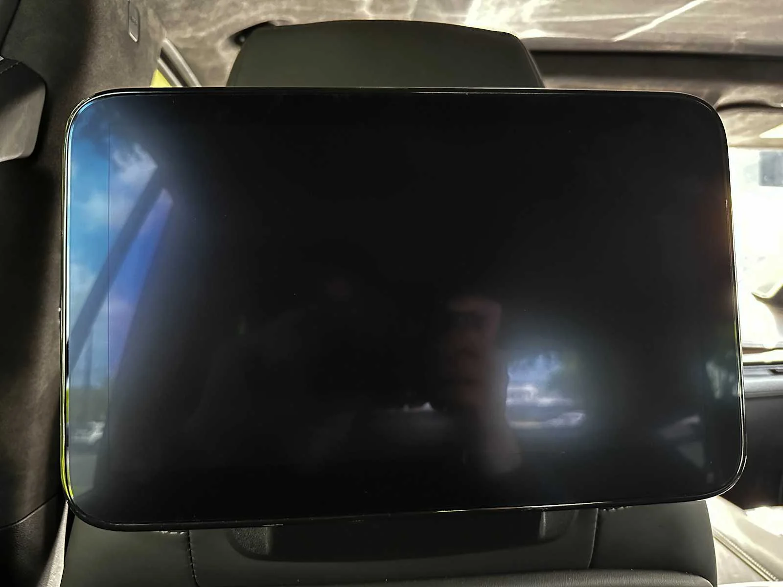Certified Used 2024 Black Raven Cadillac Sport Platinum image 23