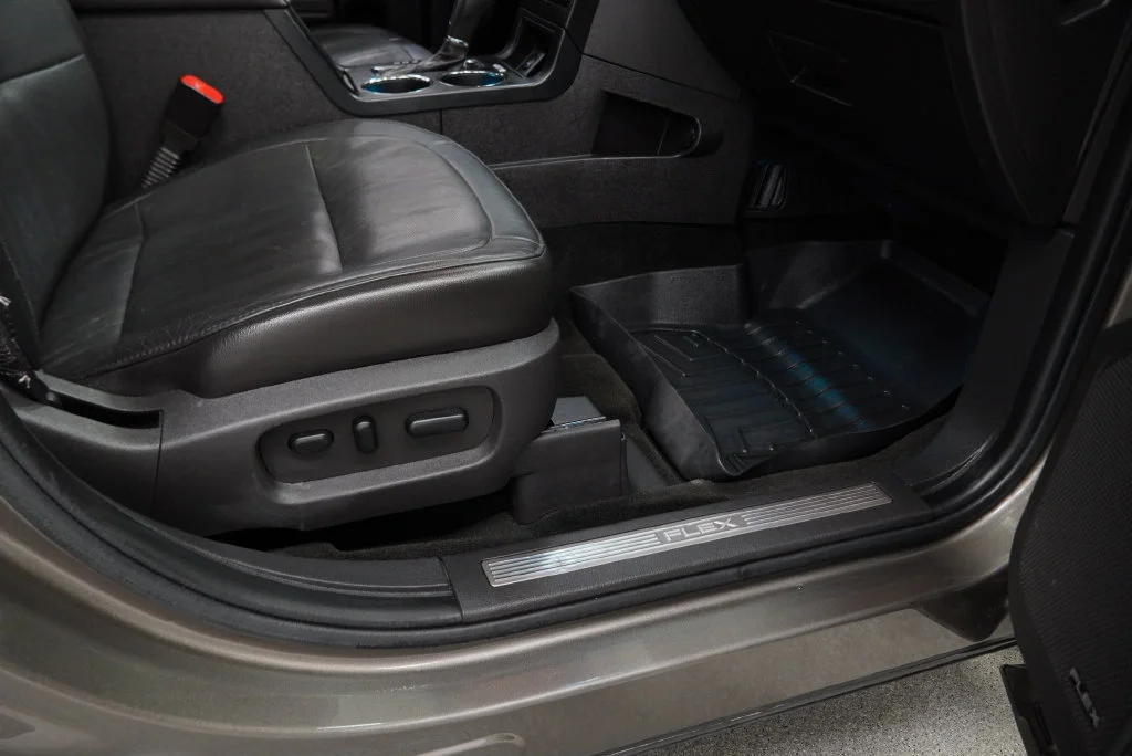 Used 2013 Gray Ford Limited image 45