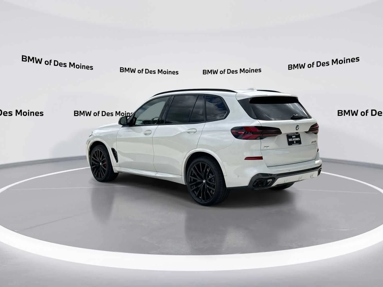 New 2026 Mineral White Metallic BMW M60i image 6