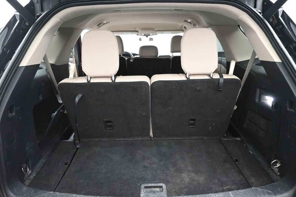 Used 2021 Black Ford XLT image 23