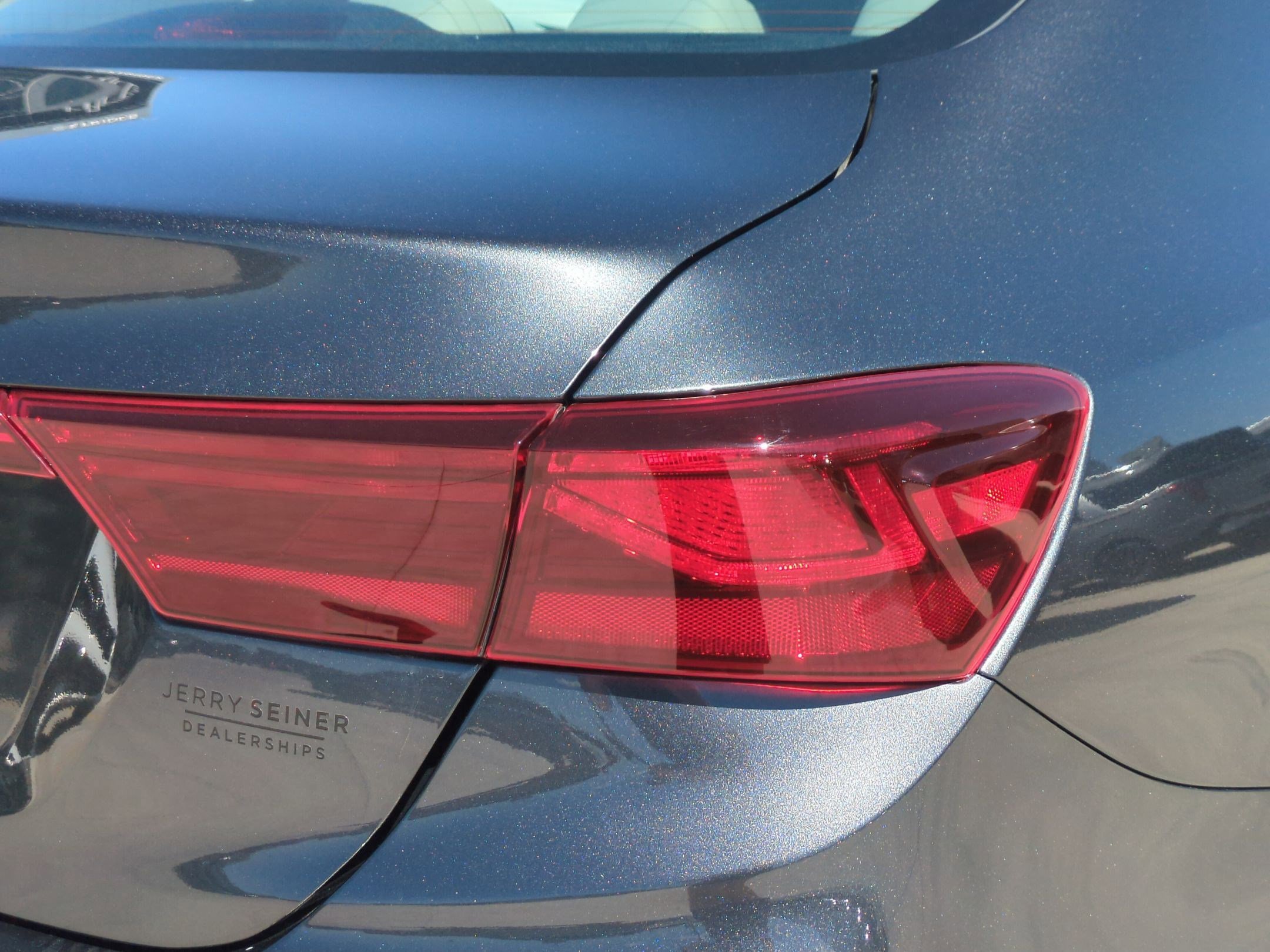 Used 2023 Gravity Gray Kia LXS image 11