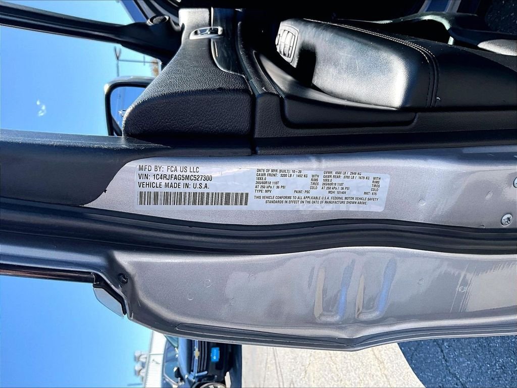 Used 2021 Silver Jeep Laredo E image 37