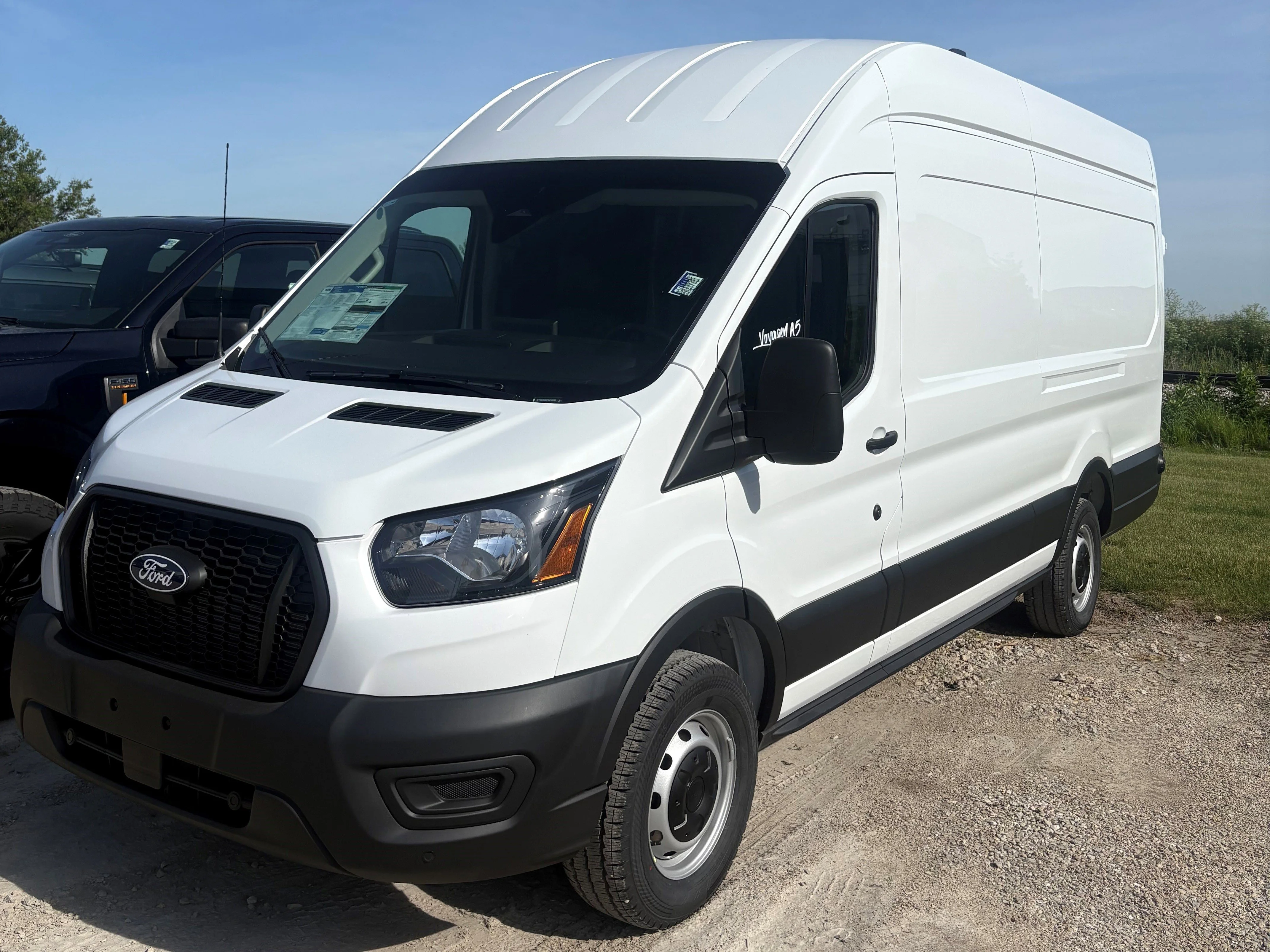 2026 Ford Transit Passenger Van XL - Photo 3