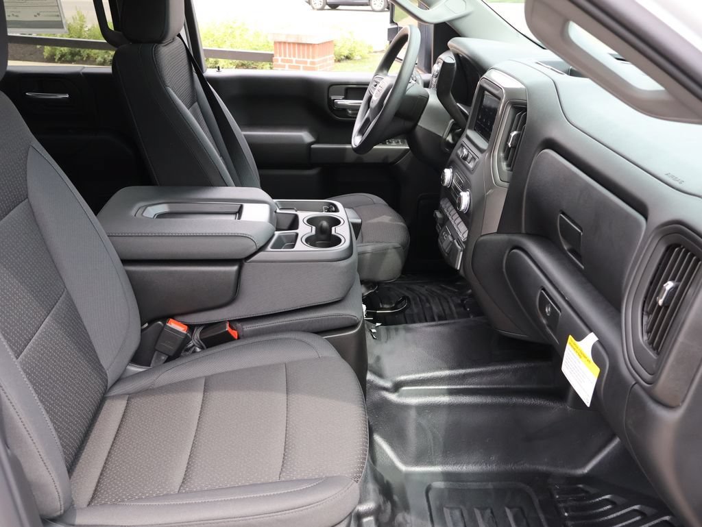 2026 GMC Sierra 3500HD Pro - Photo 8