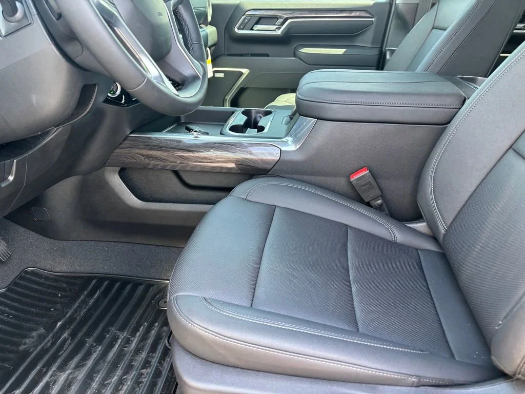 Used 2025 Sterling Gray Metallic Chevrolet LTZ Trail Boss image 5