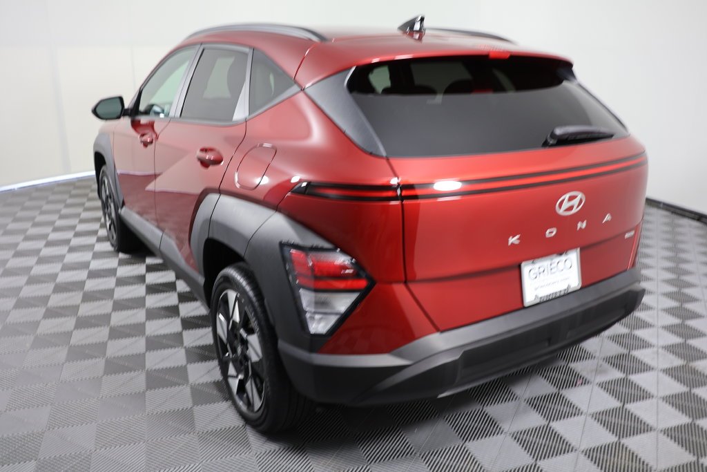 Used 2024 Red Hyundai SEL image 6
