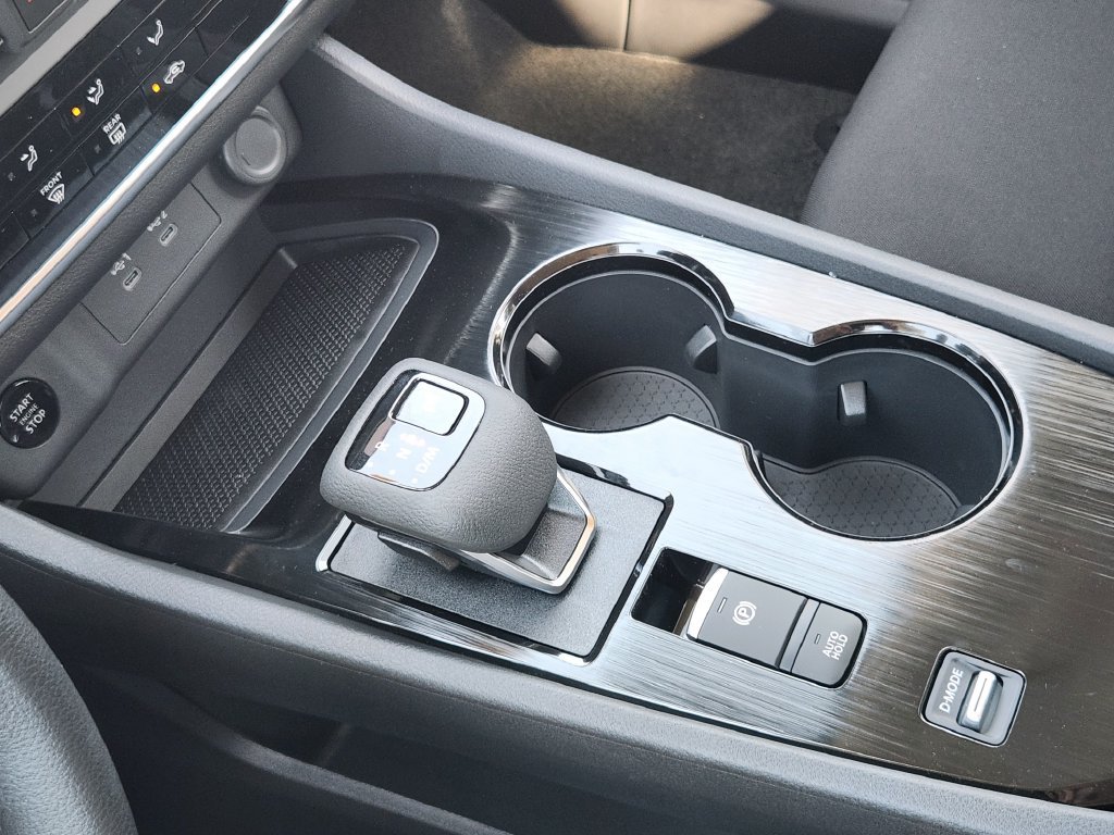 New 2027 Glacier White Nissan S image 15