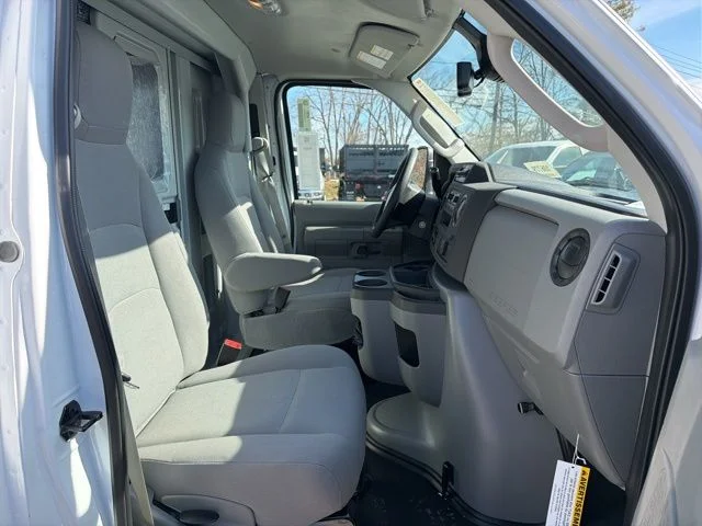New 2026 White Ford Base image 26