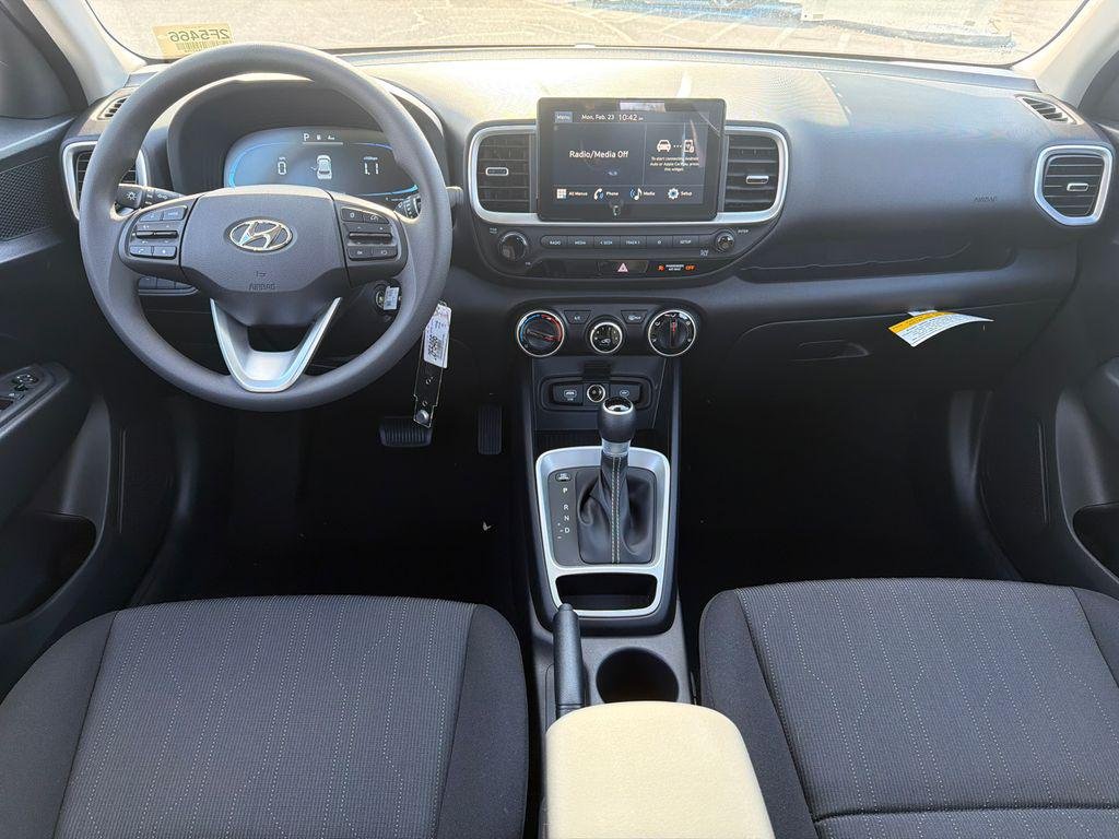 New 2026 White Hyundai SE image 22