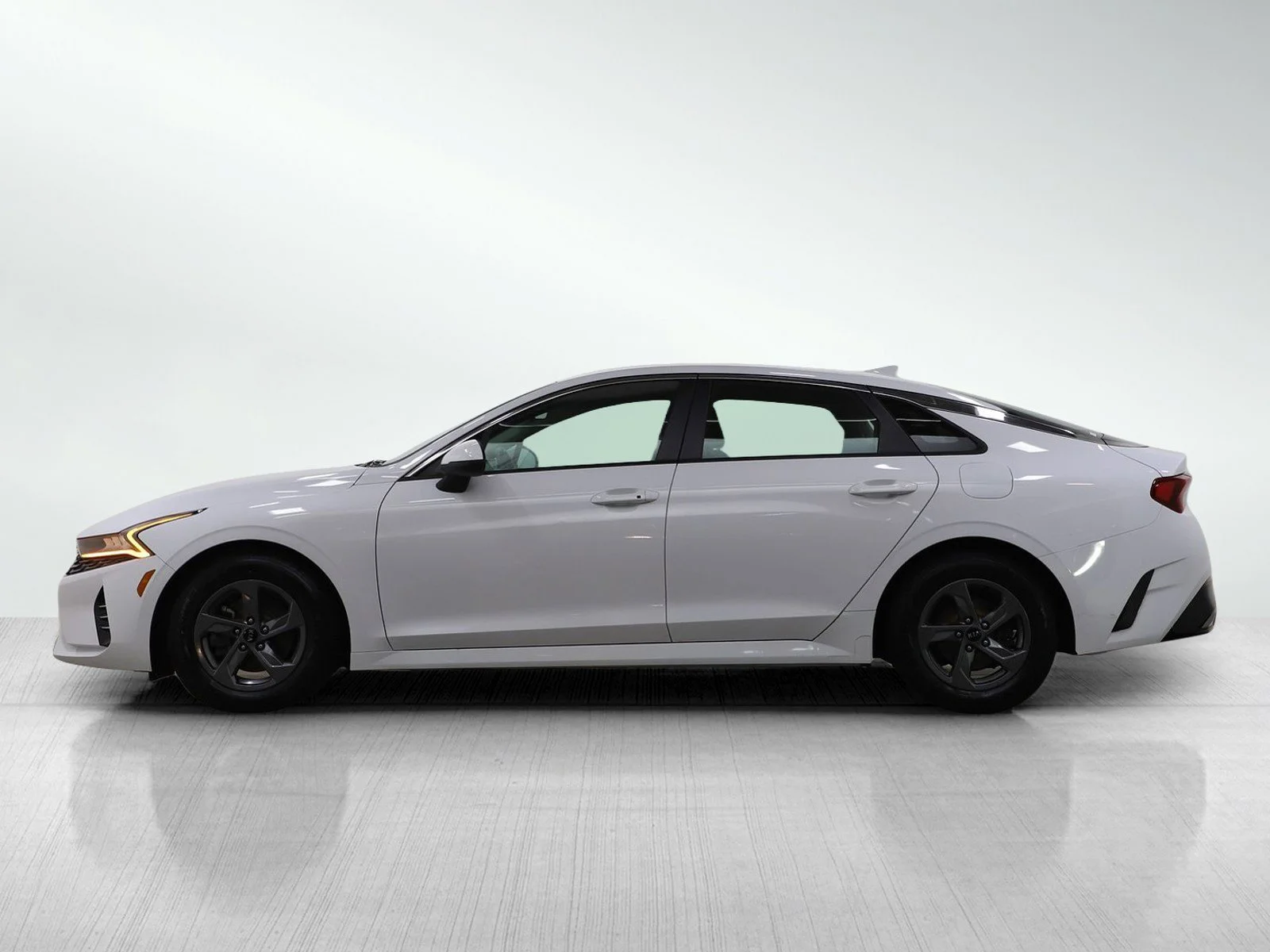 Used 2021 Kia K5 LXS with VIN 5XXG14J20MG053238 for sale in Wayzata, Minnesota