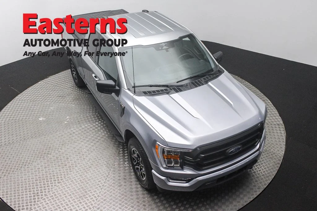 Used 2023 Silver Ford XLT image 3