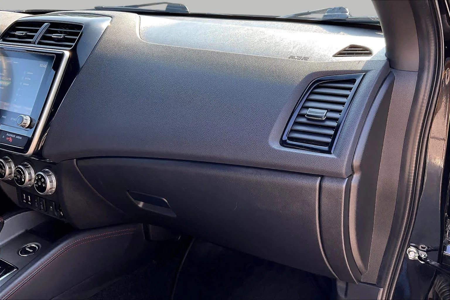 Used 2024 Labrador Black Pearl Mitsubishi Trail Edition image 18
