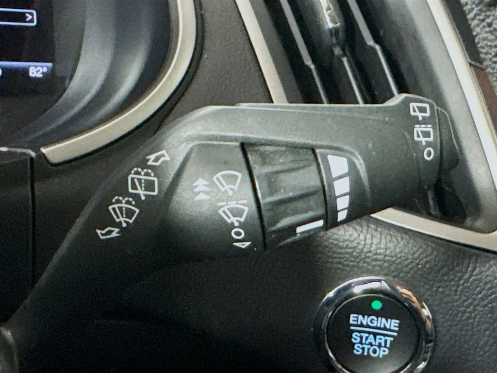 Used 2021 Red Ford SEL image 13