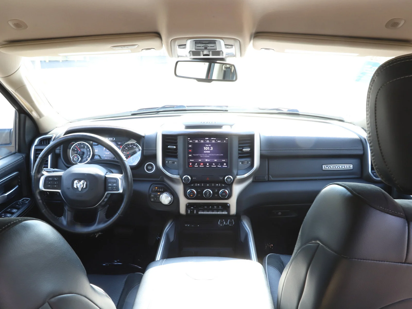 Used 2019 Delmonico Red Pearlcoat Ram Laramie image 13