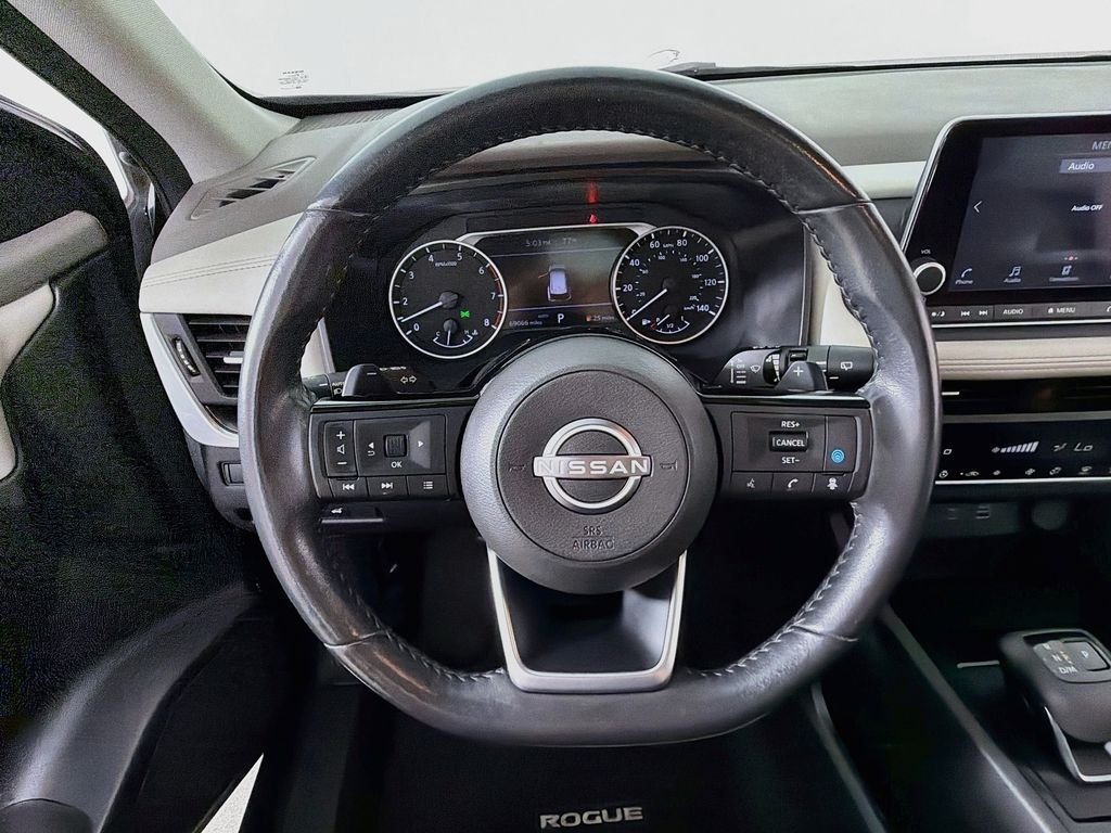 Used 2023 Super Black Nissan SV image 11