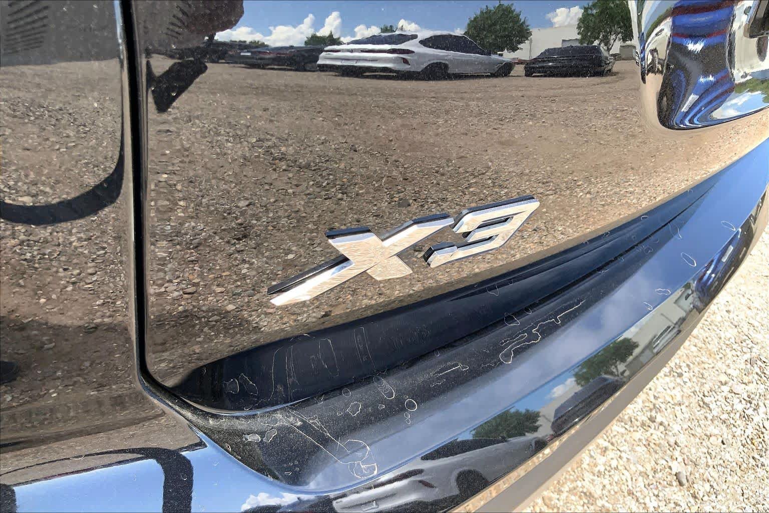 Used 2023 Black Sapphire Metallic BMW xDrive30i image 28