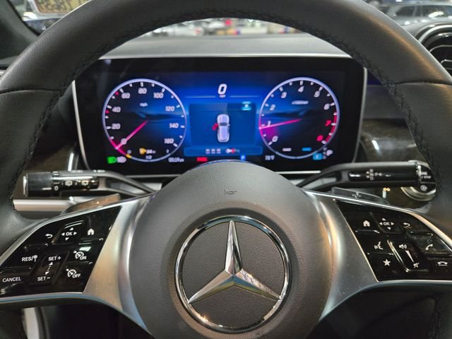 Used 2026  Mercedes-Benz GLC 300 image 10