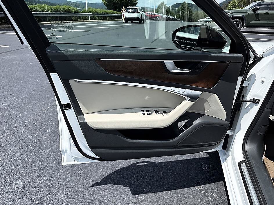 Used 2021 Ibis White Audi Sport Premium image 14