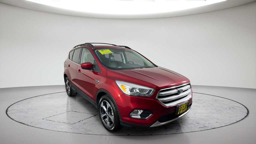 Used 2018 Ruby Red Metallic Ford SEL image 1