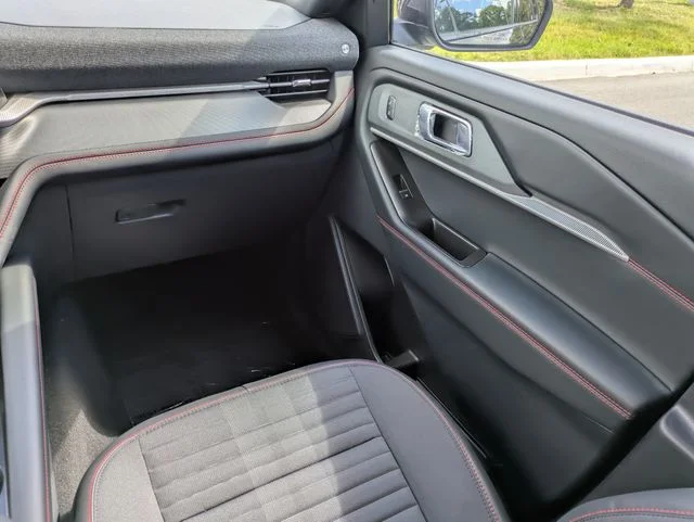 New 2026 Agate Black Metallic Ford ST-Line image 17