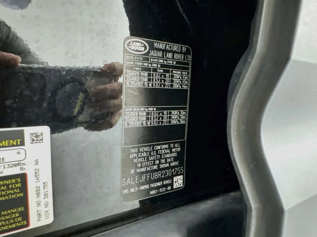 Used 2024 Black Land Rover S image 33
