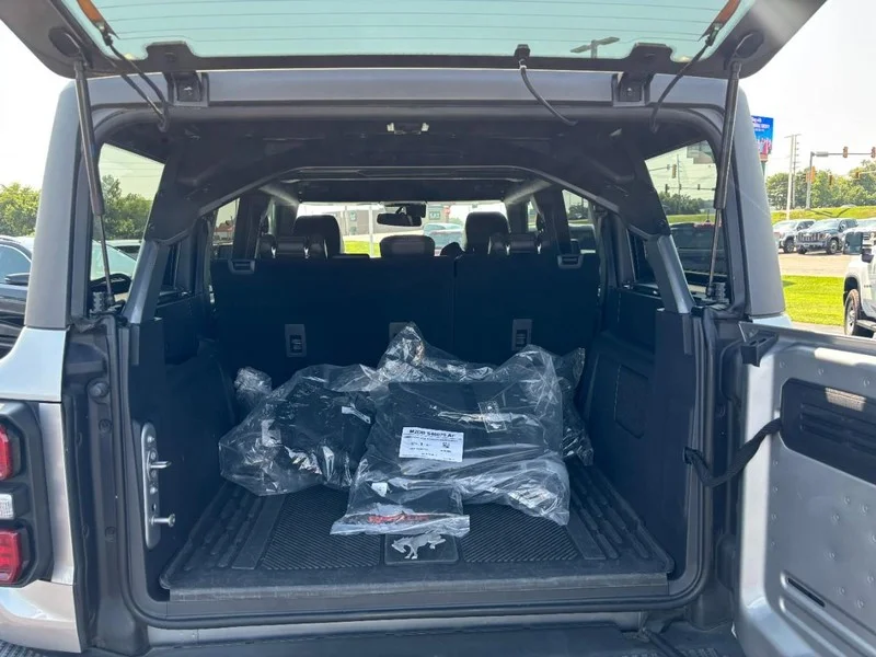 Used 2024  Ford Raptor image 7