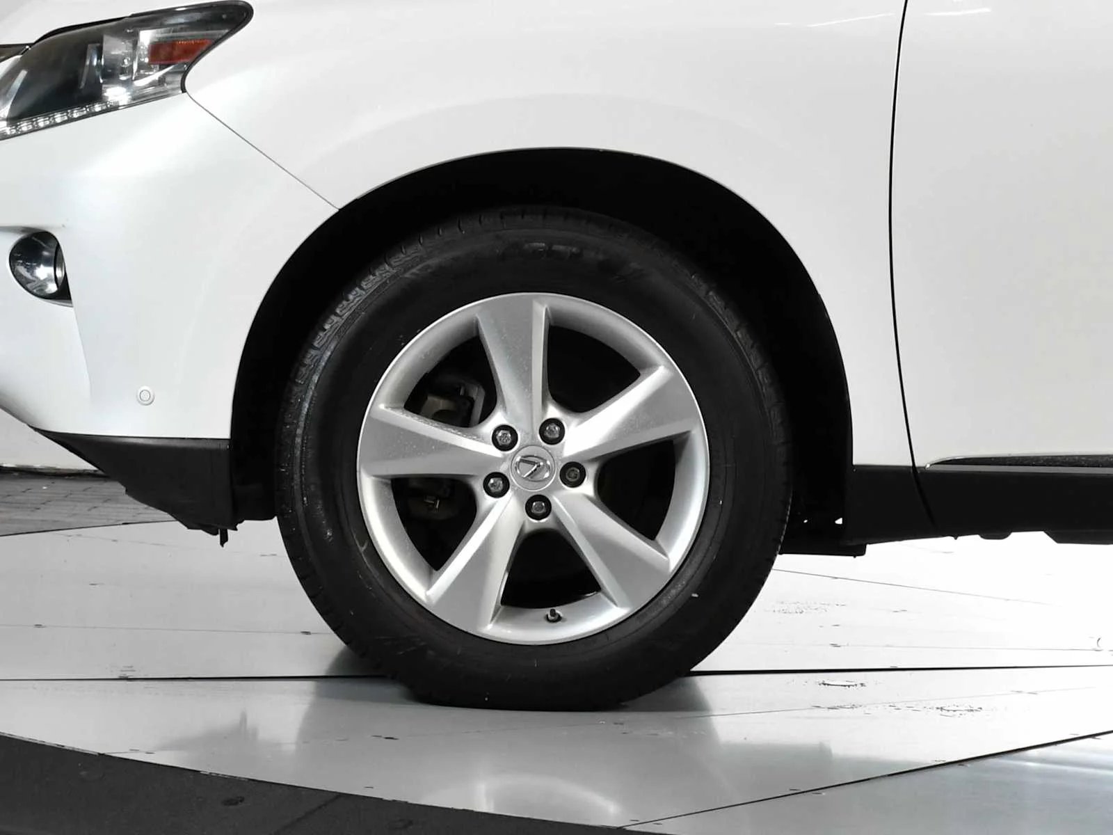 Used 2013 Starfire Pearl Lexus  image 10