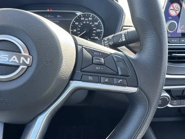Used 2025 Gray Nissan 2.5 SV image 33