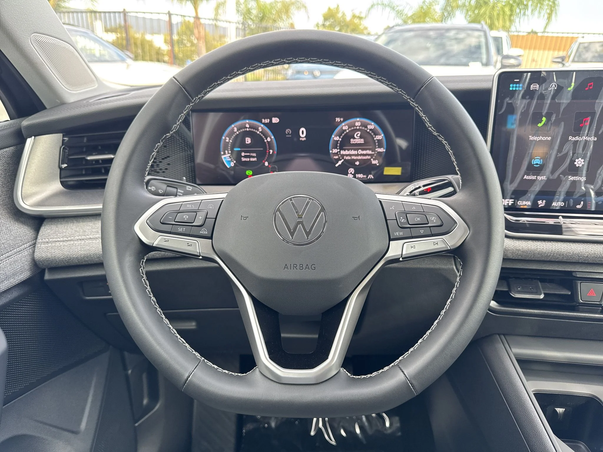 New 2026 Platinum Gray Metallic Volkswagen S image 18