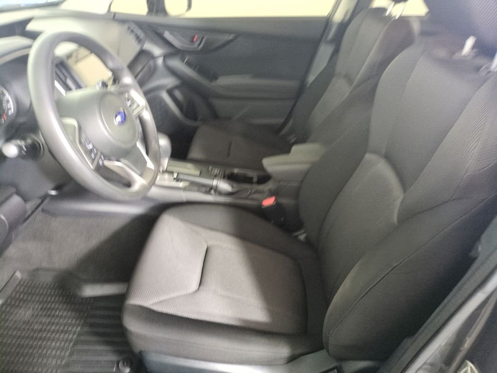 Used 2019 Gray Metallic Subaru 2.0i Premium image 9