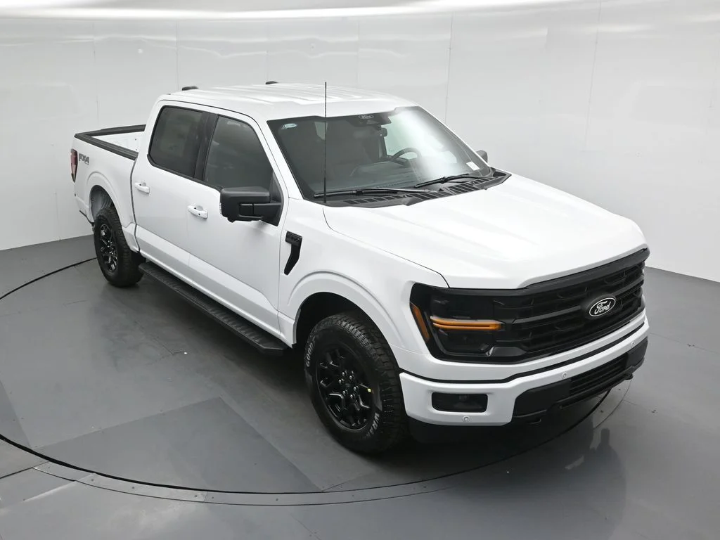New 2026 Oxford White Ford XLT image 36