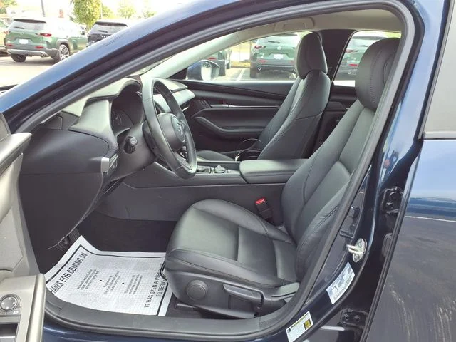 Used 2022 Blue Mazda Select image 17