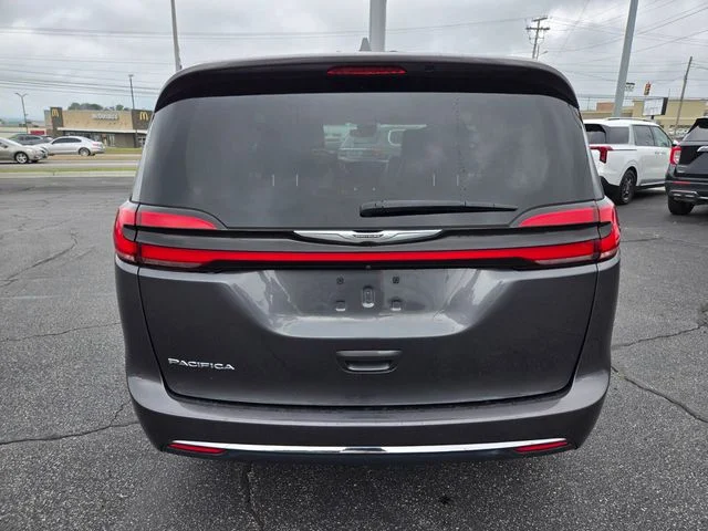 Used 2022 Gray Chrysler Touring L image 7
