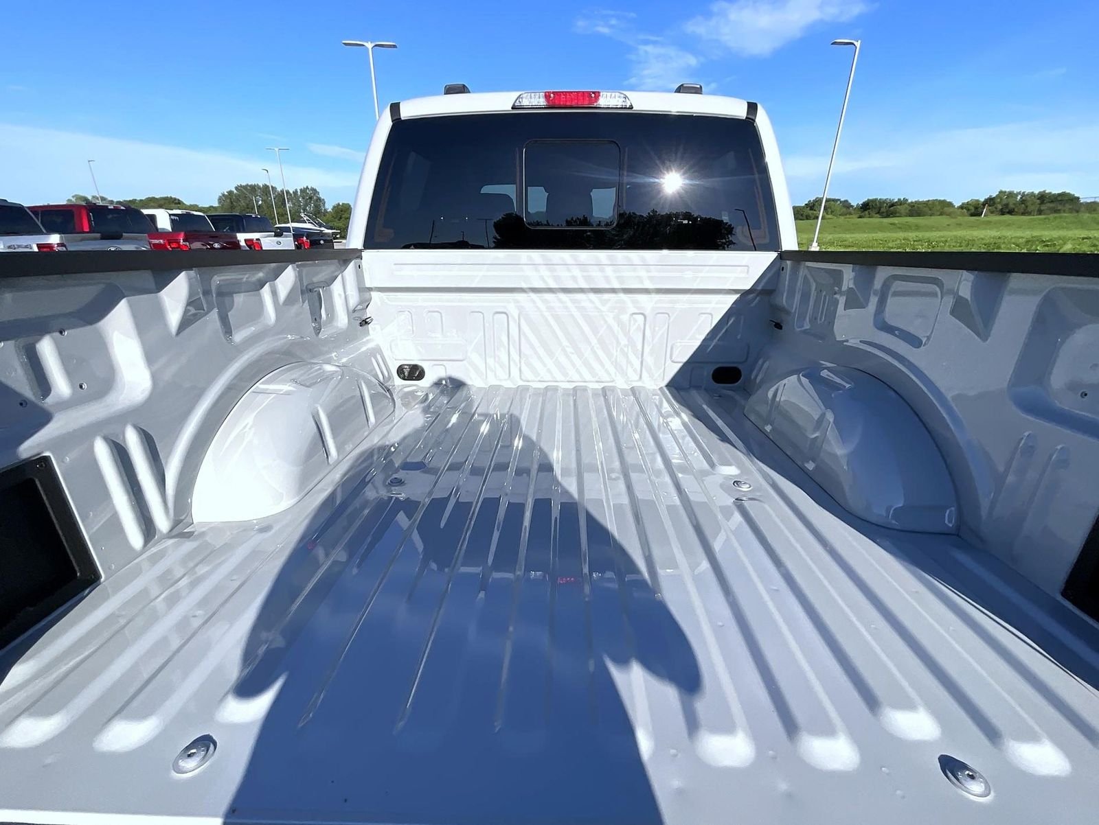 New 2026 Avalanche Ford Lariat image 16