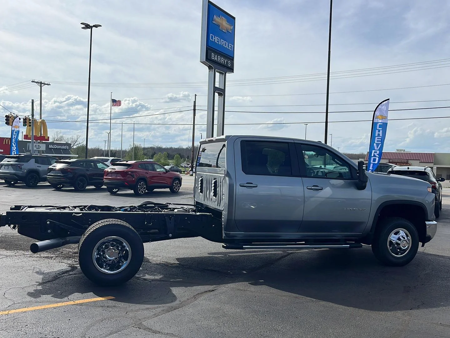 2026 Chevrolet Silverado 3500 HD LT - Photo 6