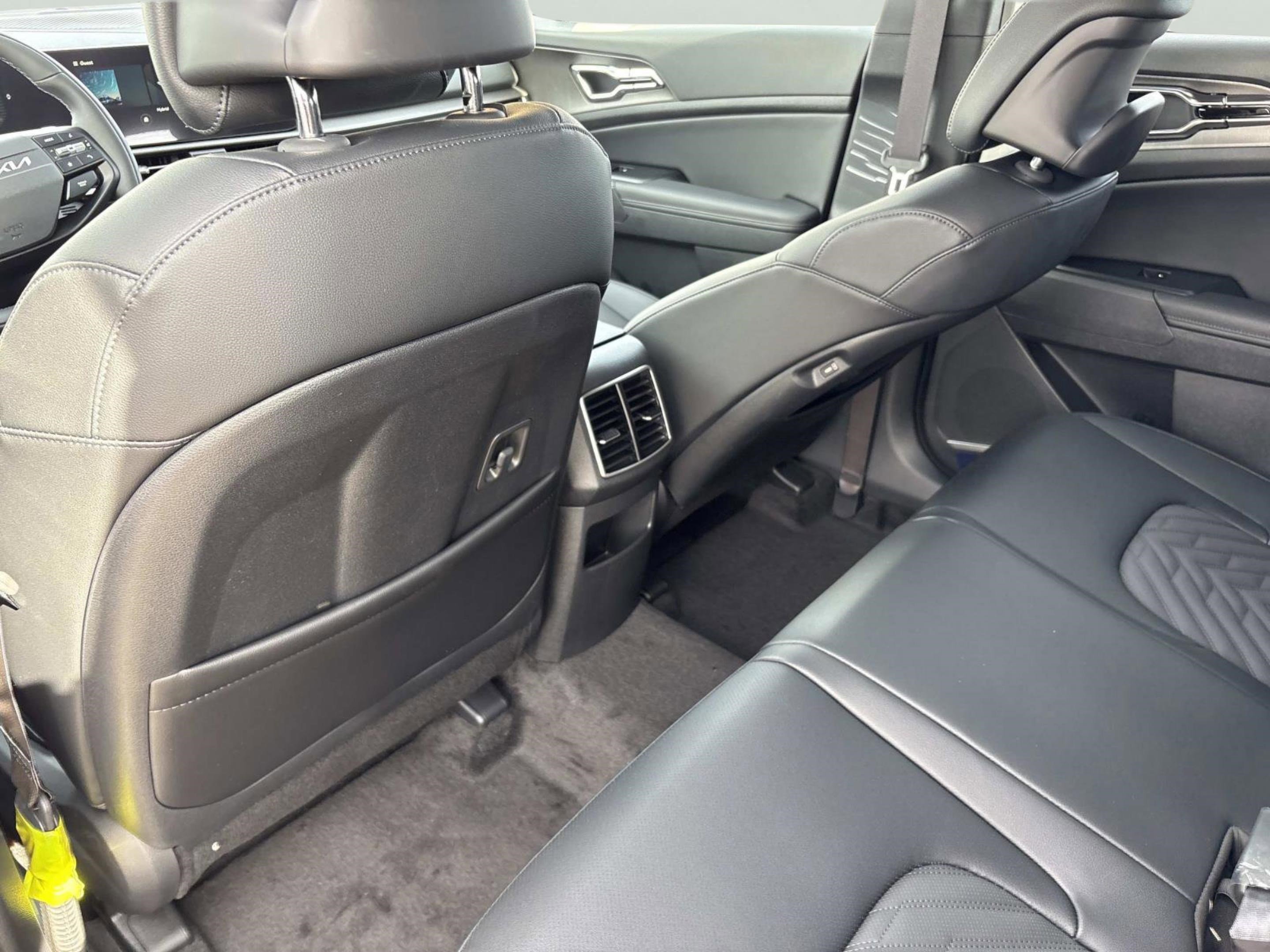 New 2026 Wolf Gray Kia X-Line image 17