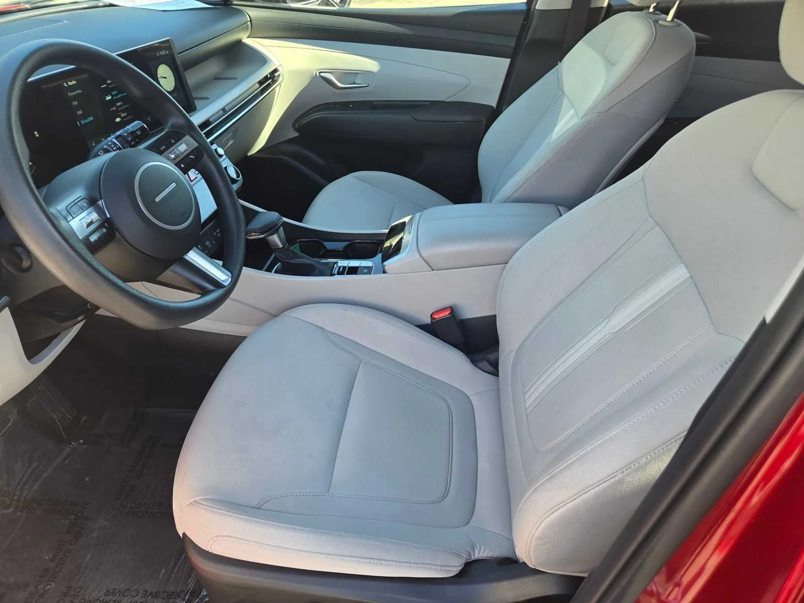 Used 2025  Hyundai SEL image 23