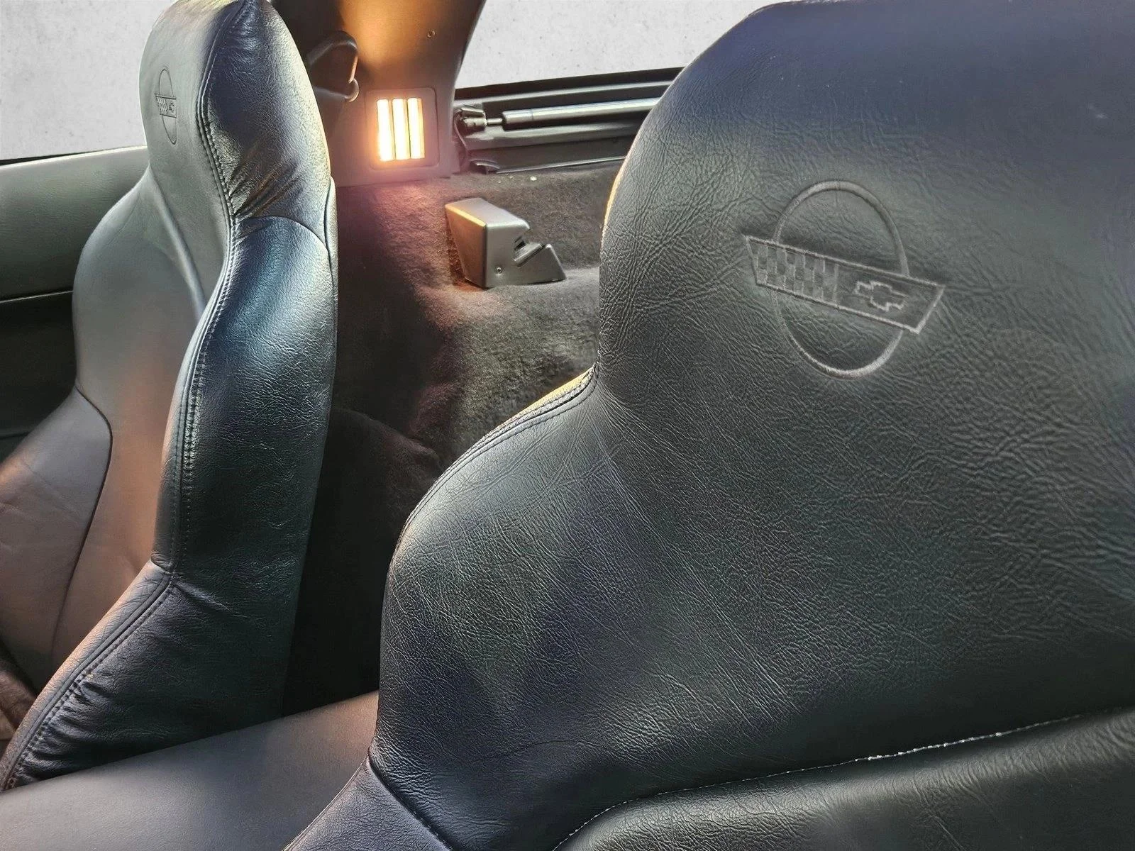 Used 1996 Black Chevrolet  image 16