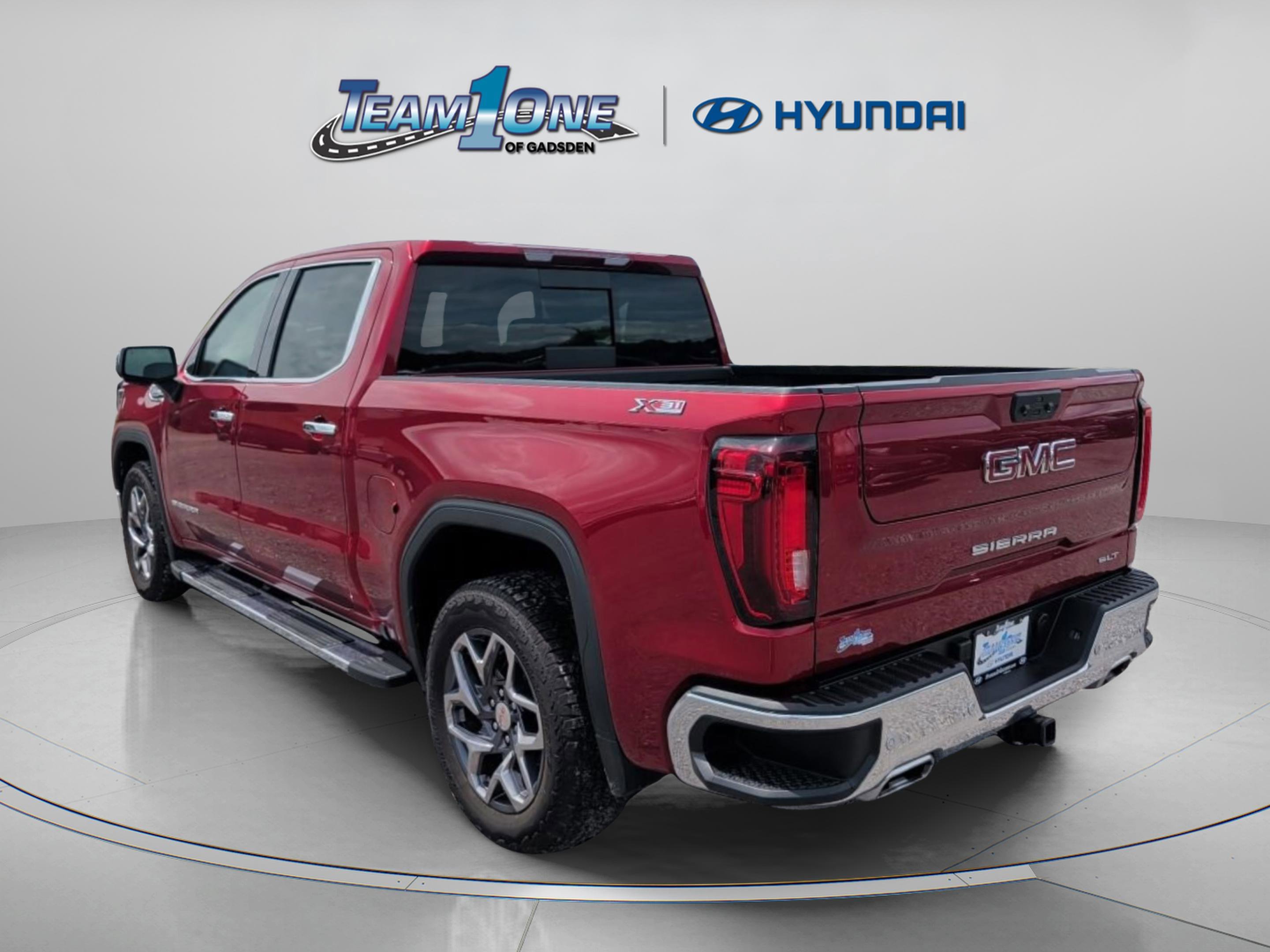 Used 2025 Volcanic Red Tintcoat GMC SLT image 6