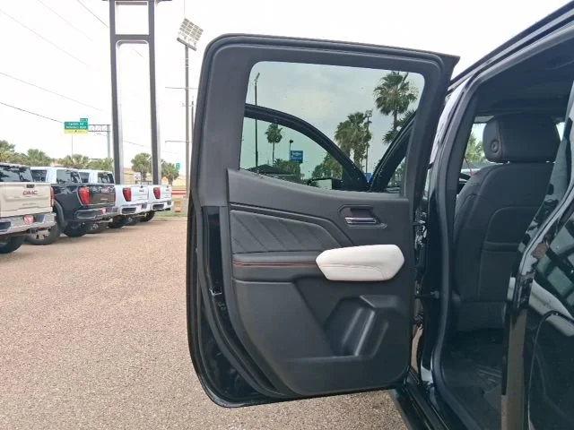 2026 GMC Canyon AT4X - Photo 14