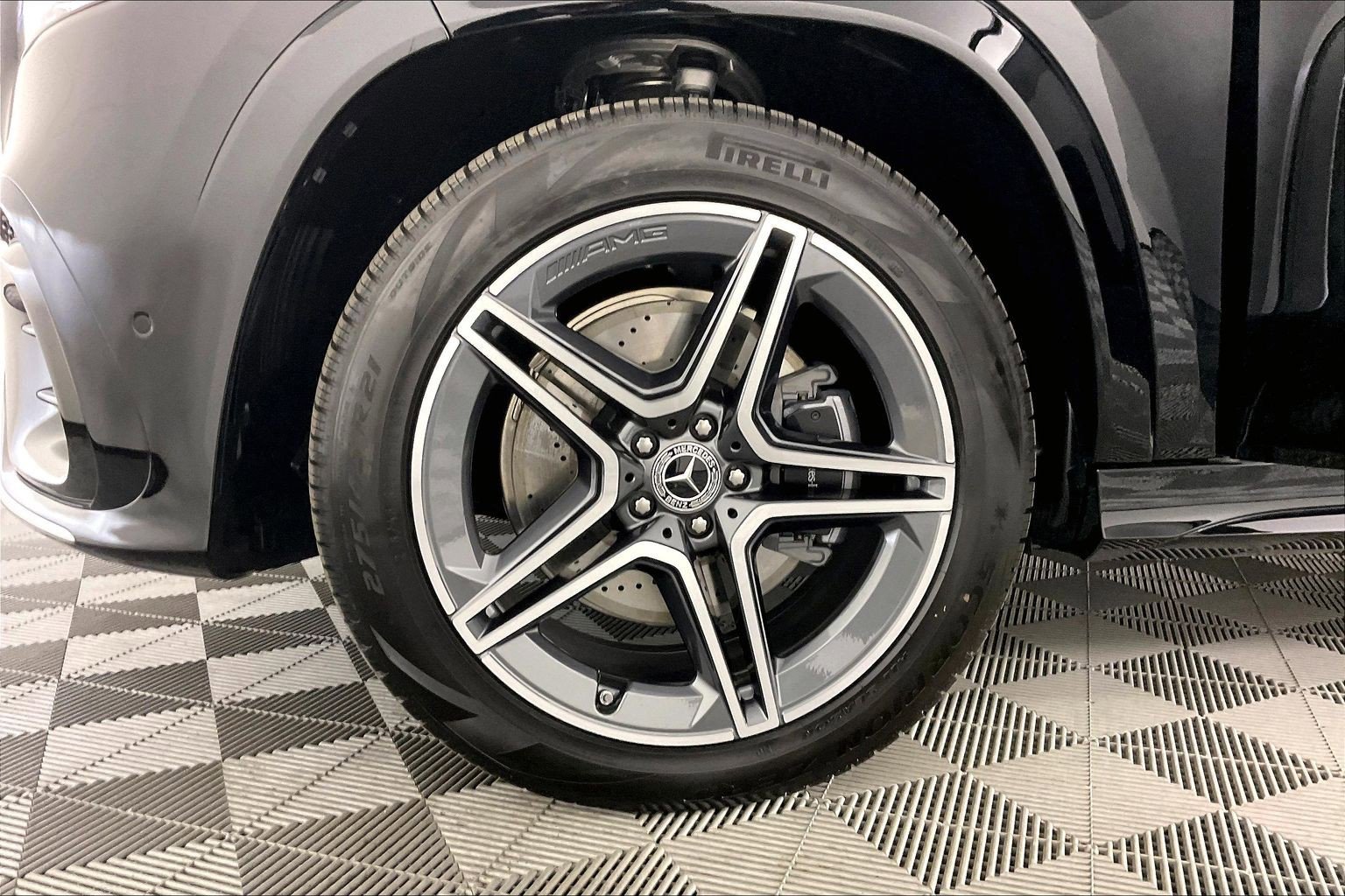 New 2026 Black Mercedes-Benz GLS 450 image 26