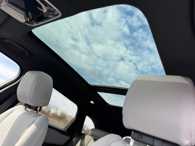 2026 Land Rover Range Rover Velar Dynamic SE - Photo 15