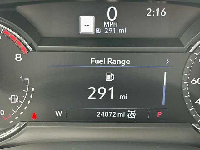 Used 2023 White Cadillac Sport image 21