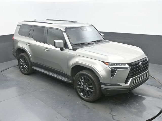 Used 2024 Atomic Silver Lexus 550 Premium image 13