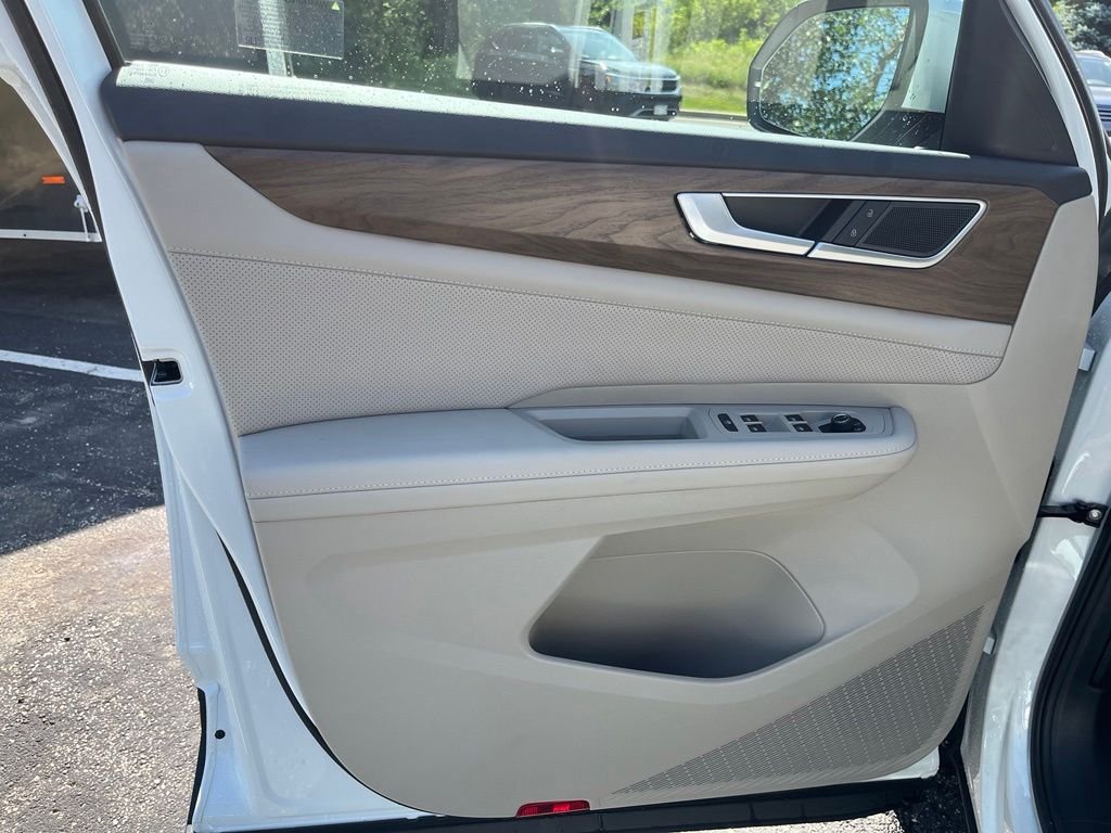 New 2026 White/off-white Volkswagen 2.0T SE image 9