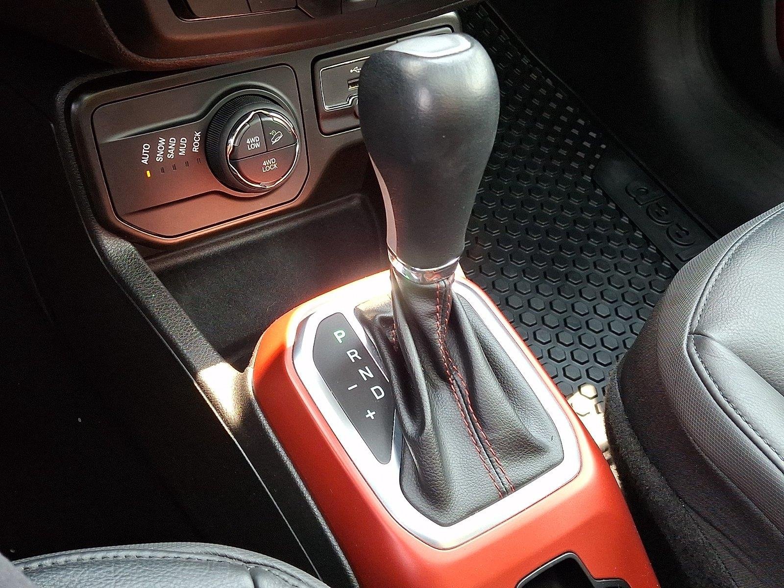 Used 2022 Sting-Gray Clearcoat Jeep Trailhawk image 17