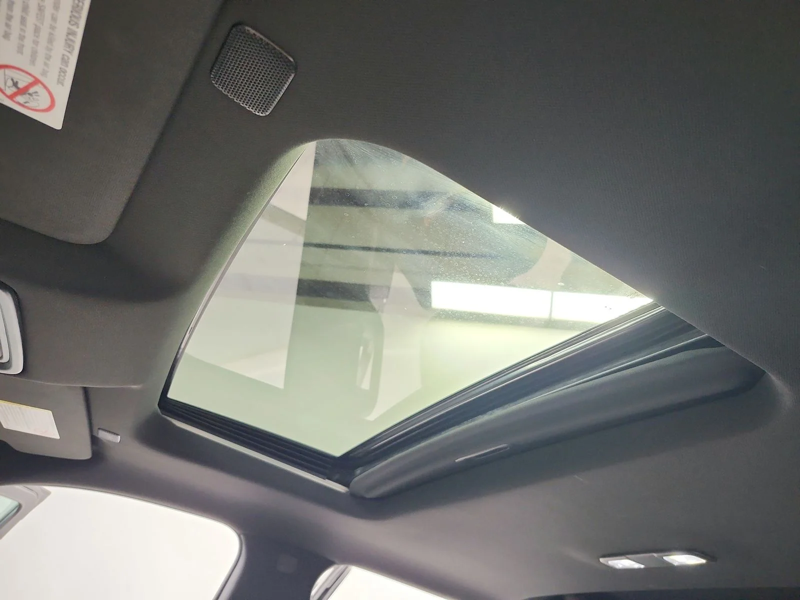 Used 2022 White GMC AT4 image 24