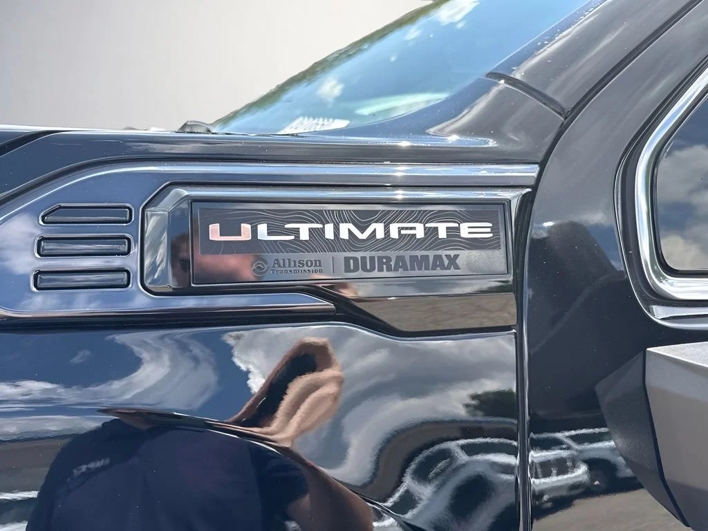 Used 2024 Onyx Black GMC Denali Ultimate image 42