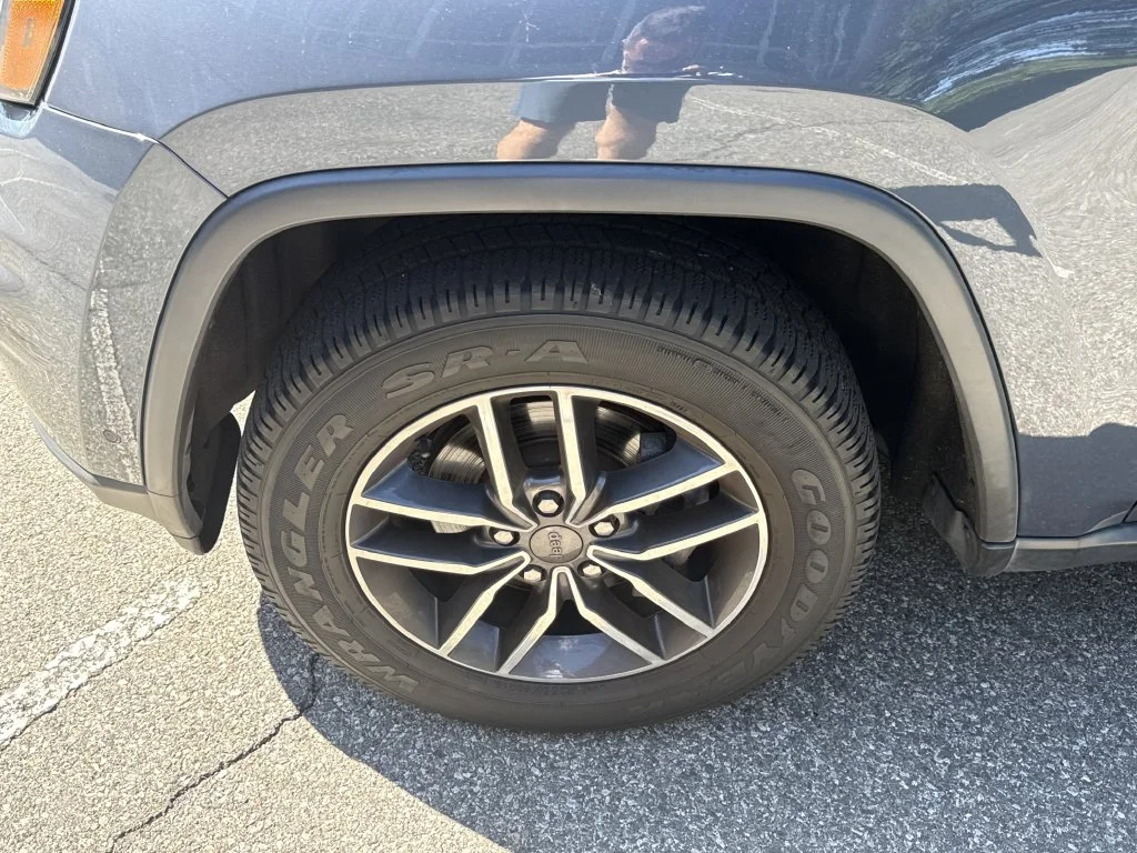 Used 2019 Blue Jeep Limited image 10