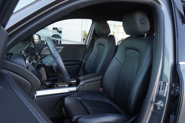 Used 2022 Gray Mercedes-Benz GLB 250 image 24